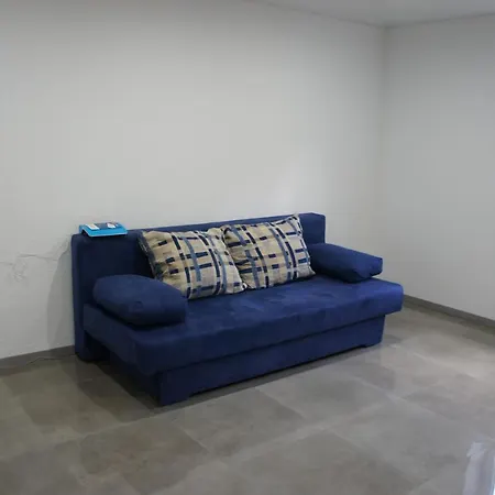 아파트 2- Zimmer-wohnung, Naehe Phantasialand, Palmenparadies, Koeln, Bonn