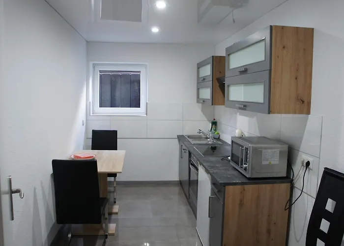 2- Zimmer-wohnung, Naehe Phantasialand, Palmenparadies, Koeln, Bonn Apartman *